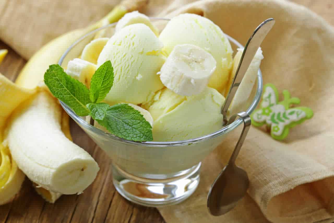 Glace à la banane et menthe