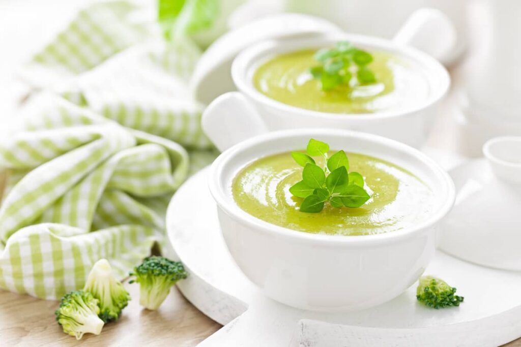 Soupe à la crème de brocolis
