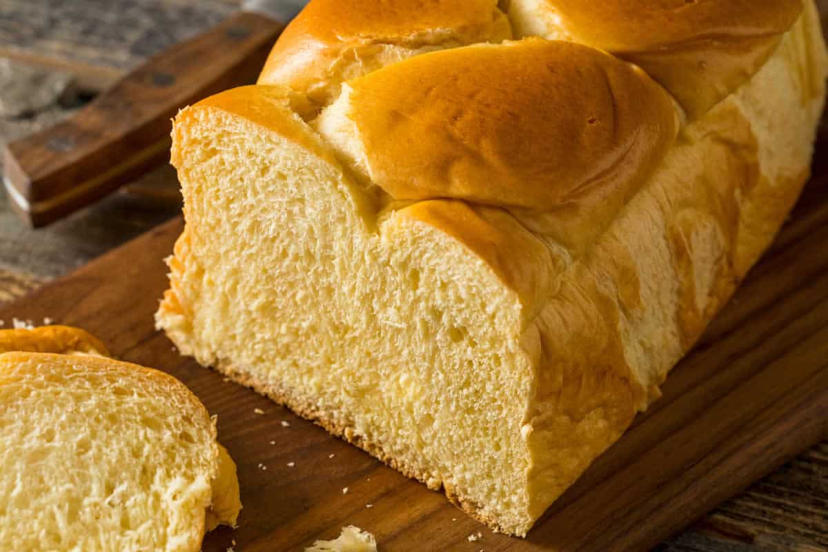 Brioche tressée moelleuse à l'orange