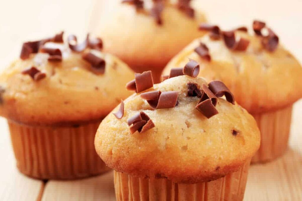 Muffins natures avec copeaux de chocolat