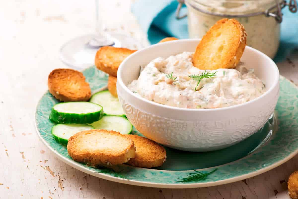 Sauce au yaourt et saumon