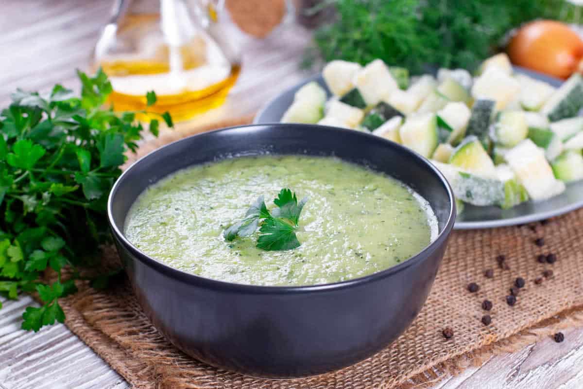 Soupe de courgette et pomme de terre facile