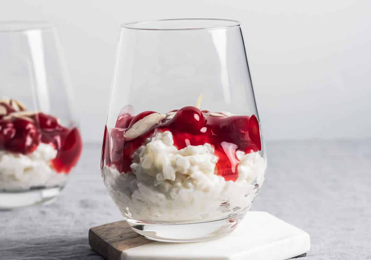 Riz au lait et coulis de cerises
