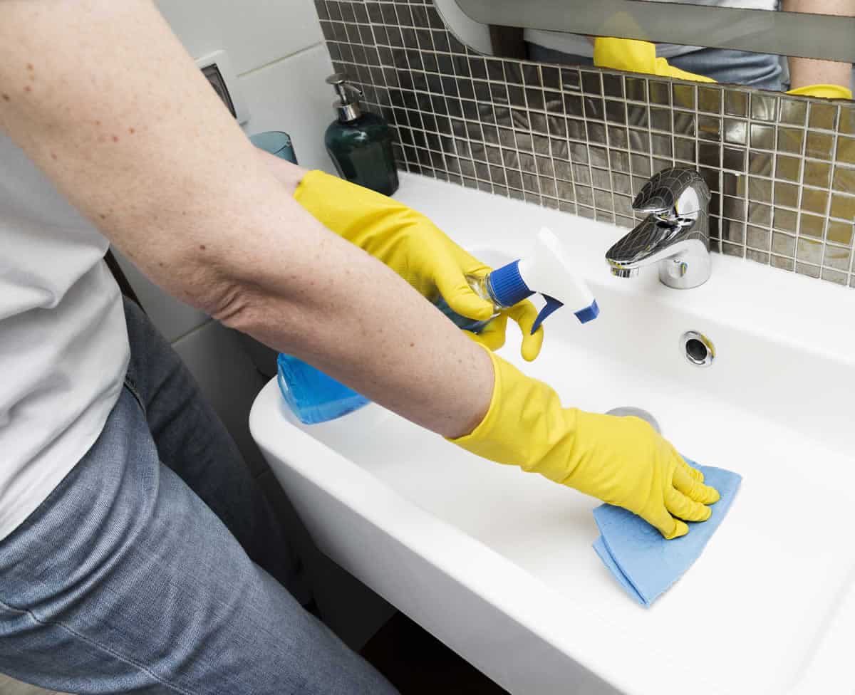 Comment Nettoyer et Désinfecter votre Lavabo