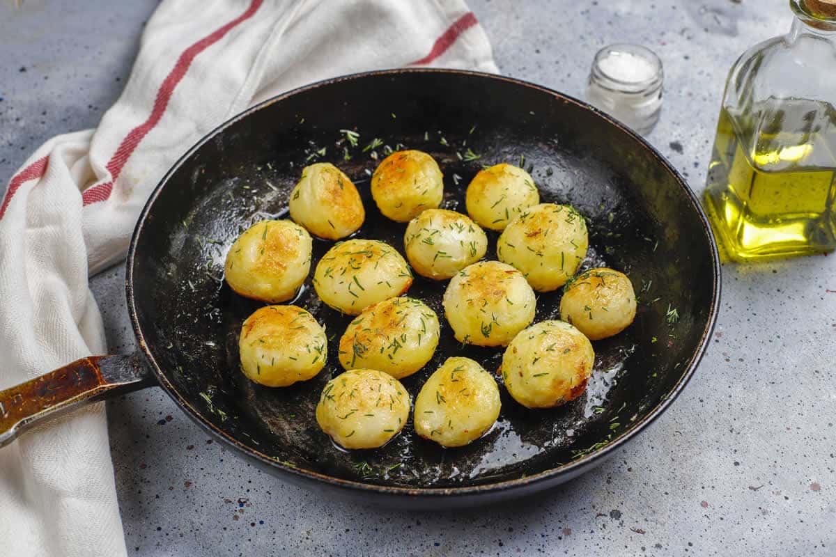 Comment faire des pomme de terre croustillante à la poêle