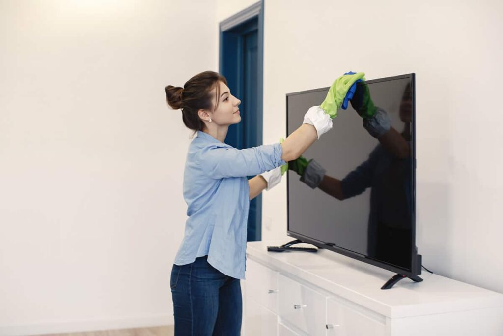 Comment nettoyer un écran de la Smart TV