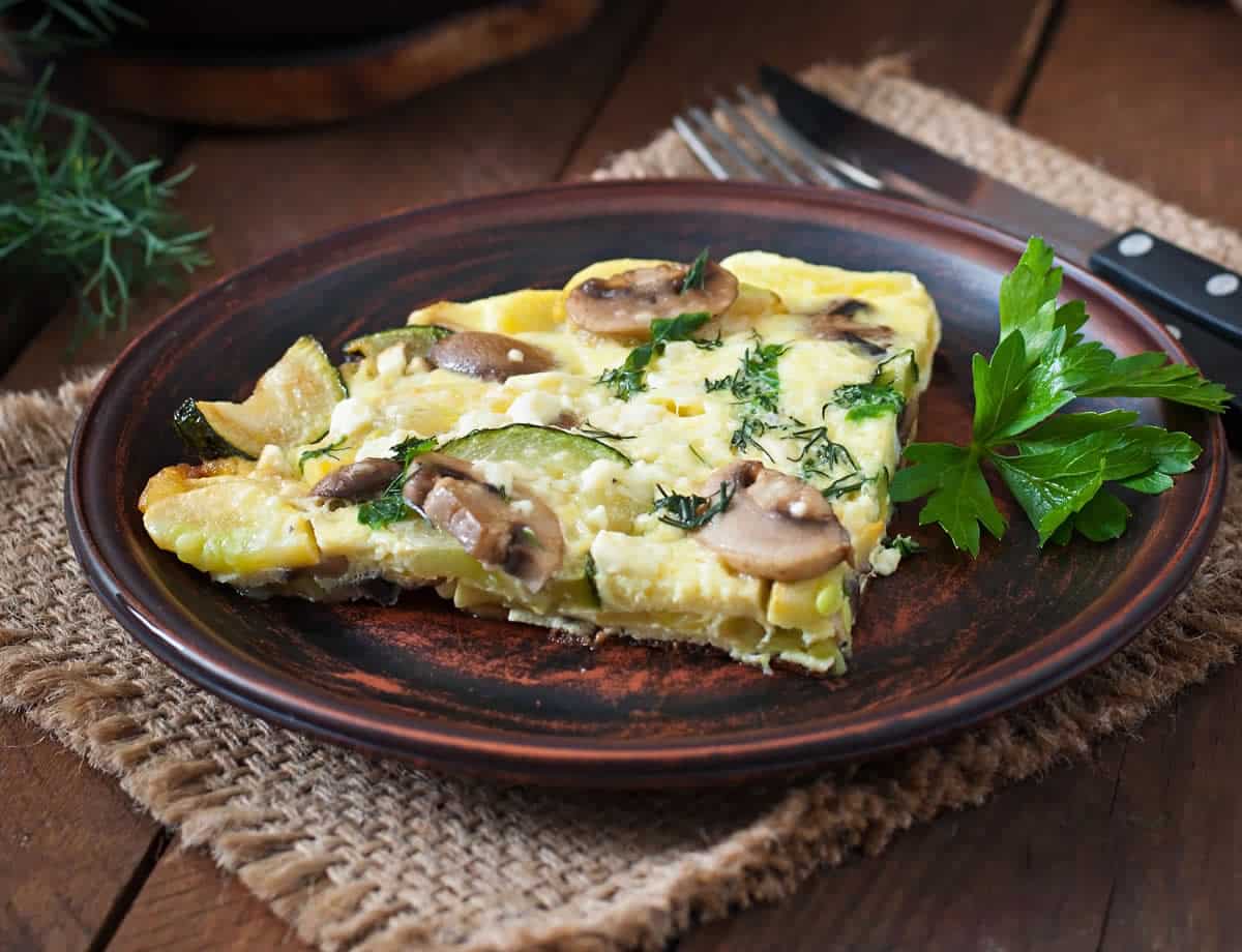 Frittata aux courgettes et aux champignons