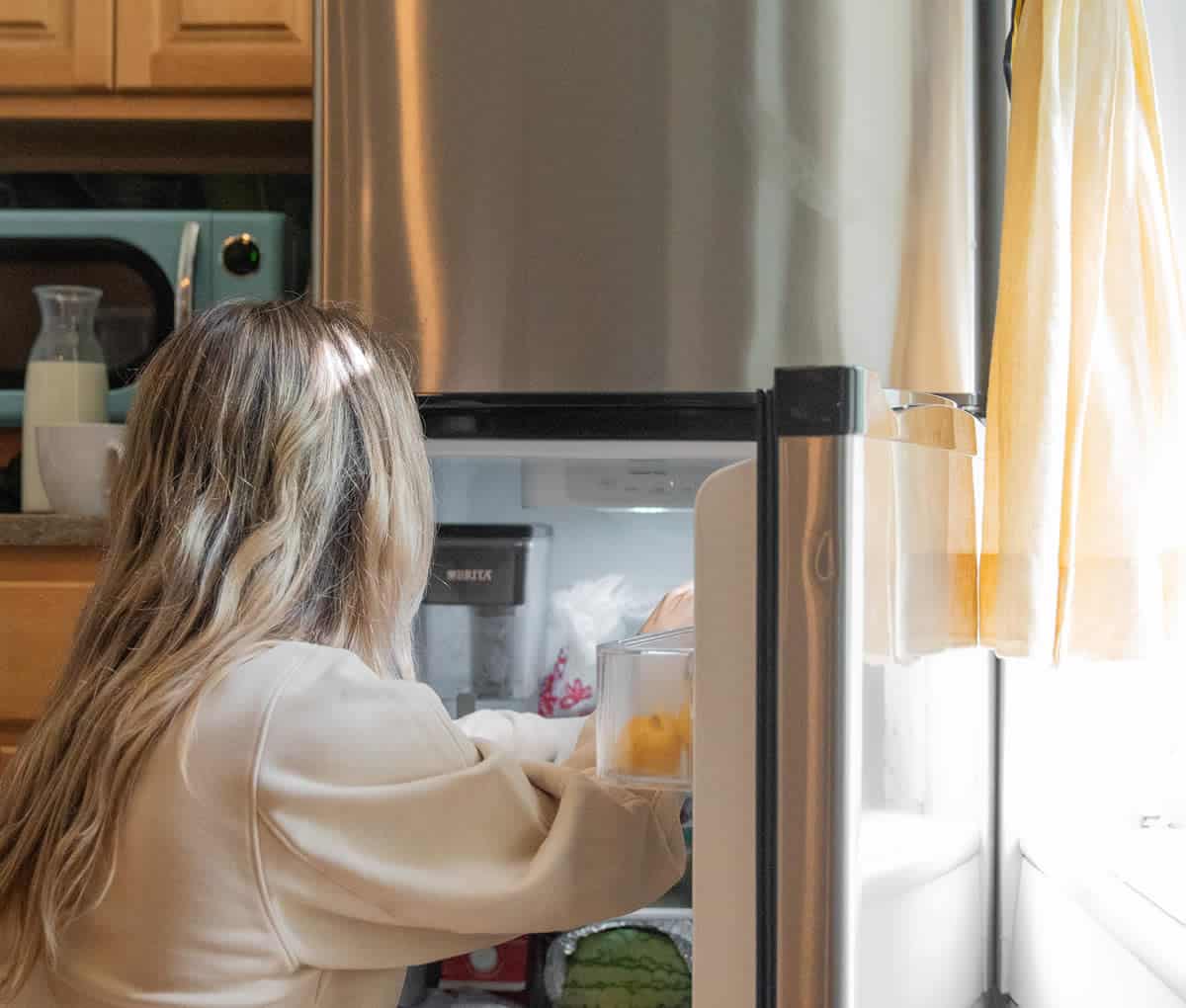 Comment supprimer les mauvaises odeurs du frigo
