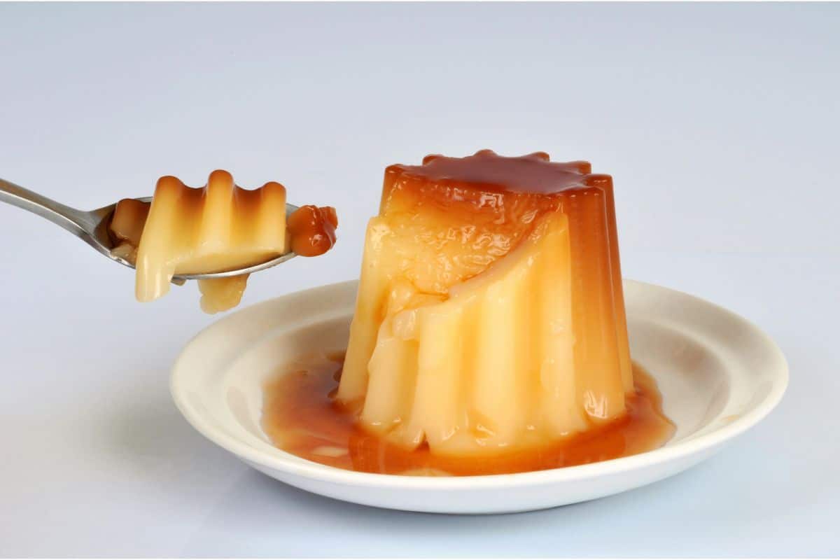 Crème renversée au caramel