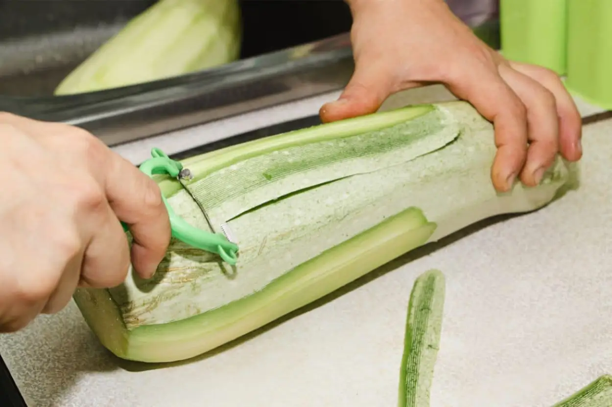 Faut-il Éplucher la courgette