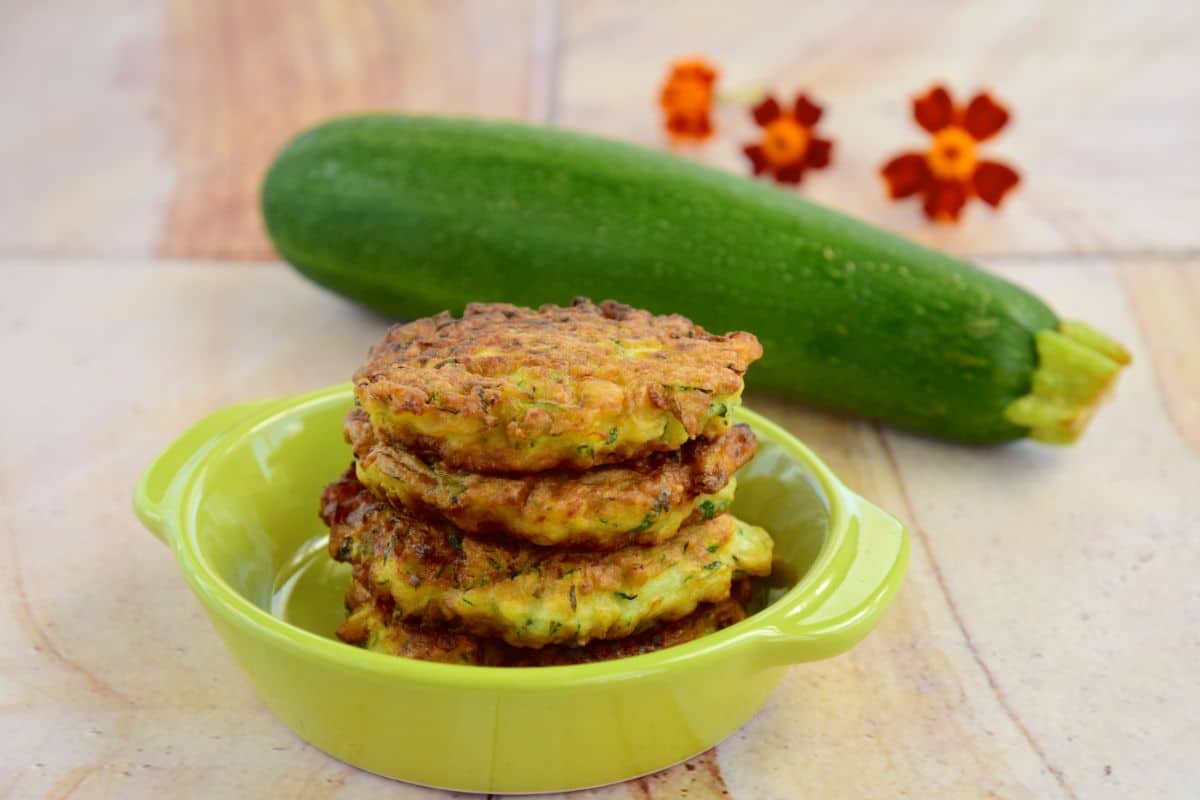 Galettes de courgettes et fromage à la poêle