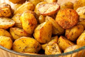 Pommes de terre au four simples