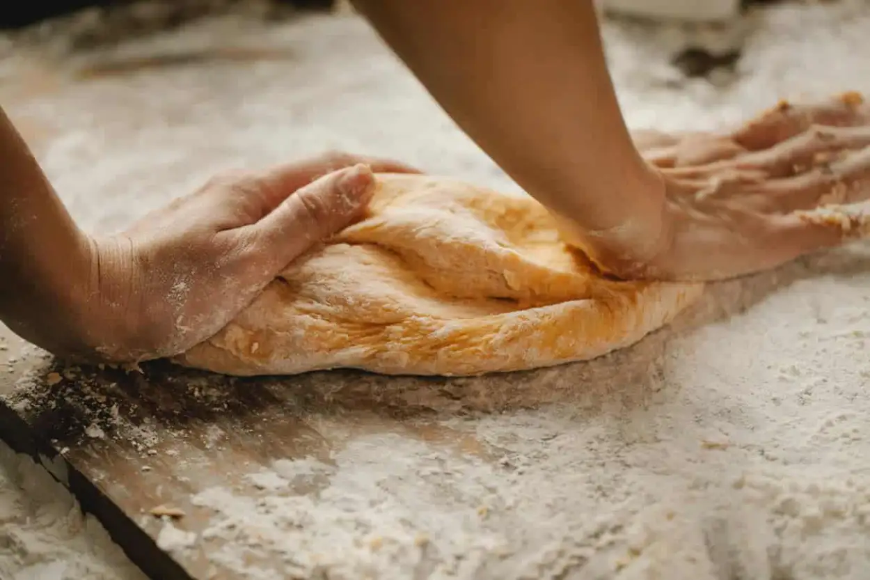 Pourquoi on dégaze une pâte à pain