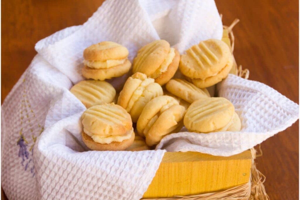 Biscuits fourrés à la vanille