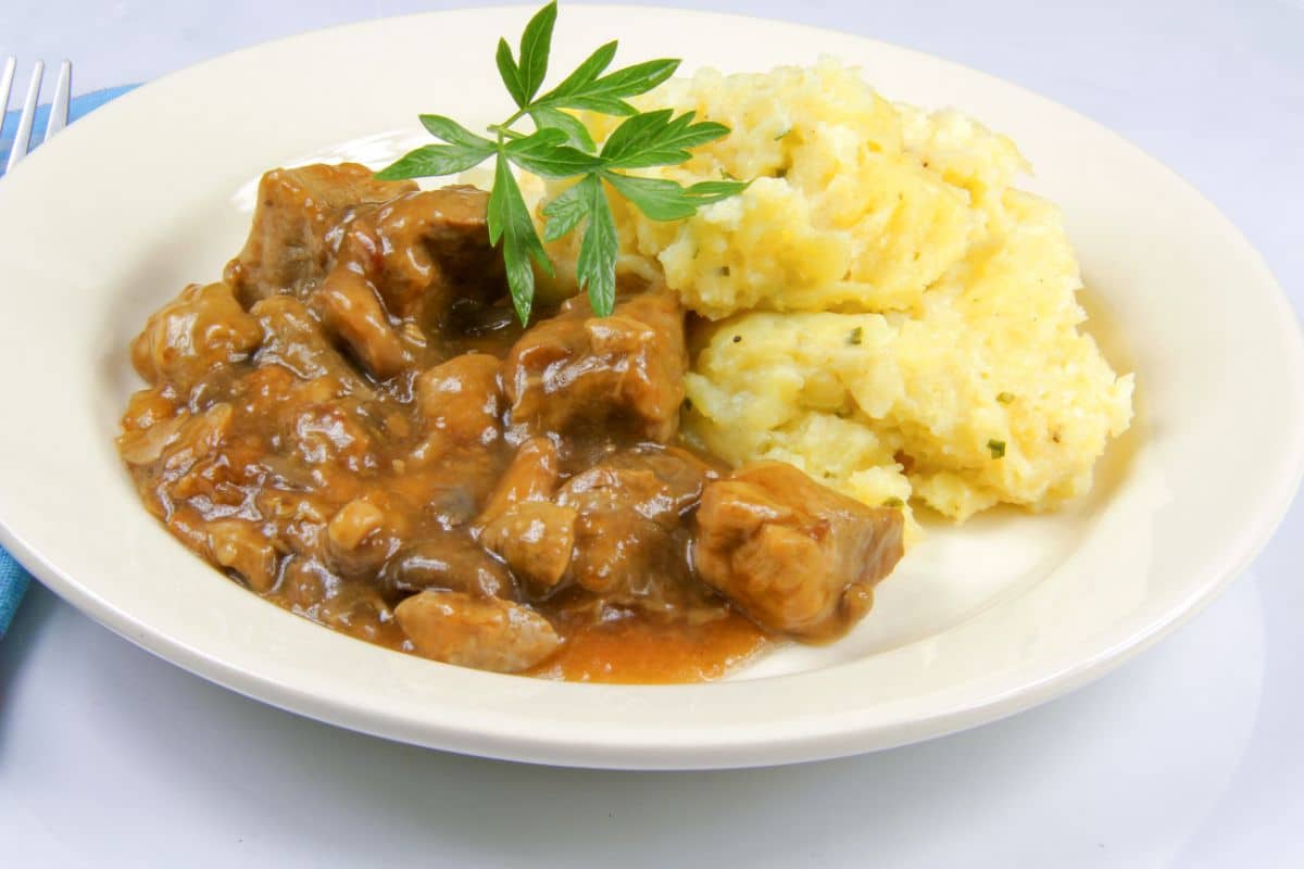 Sauté de Porc aux Champignons et Tomates