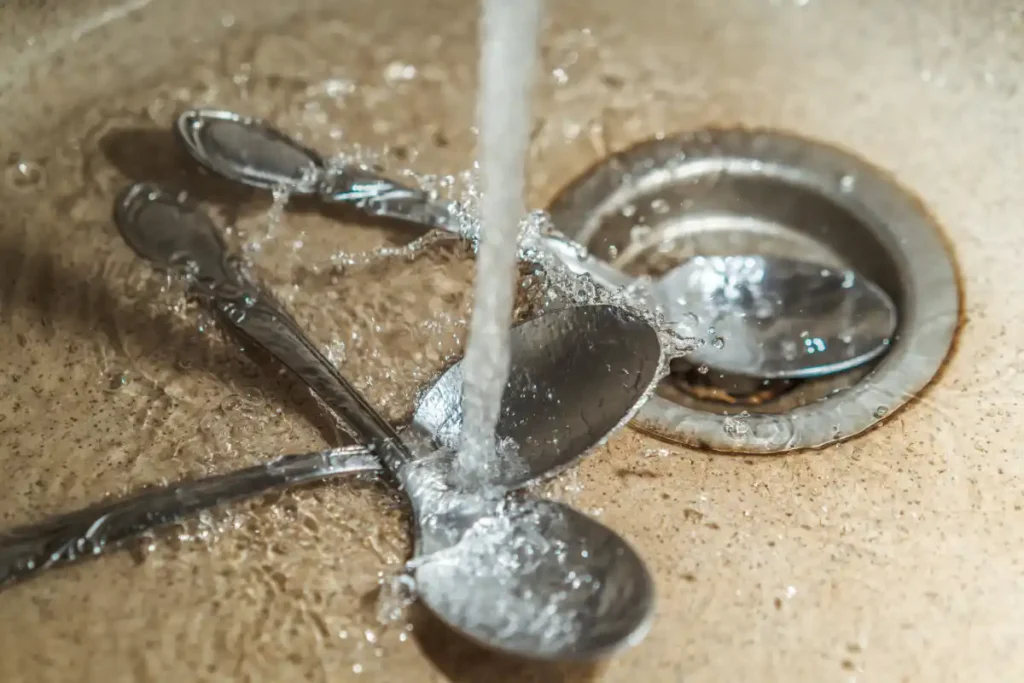 Comment déboucher une canalisation bouchée