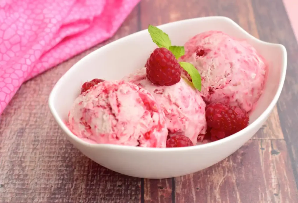 glace aux framboises